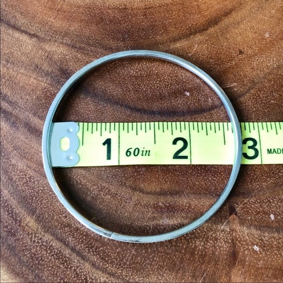 Vintage Set 2 Mother of Pearl Bangles stackable - Picture 3 of 5